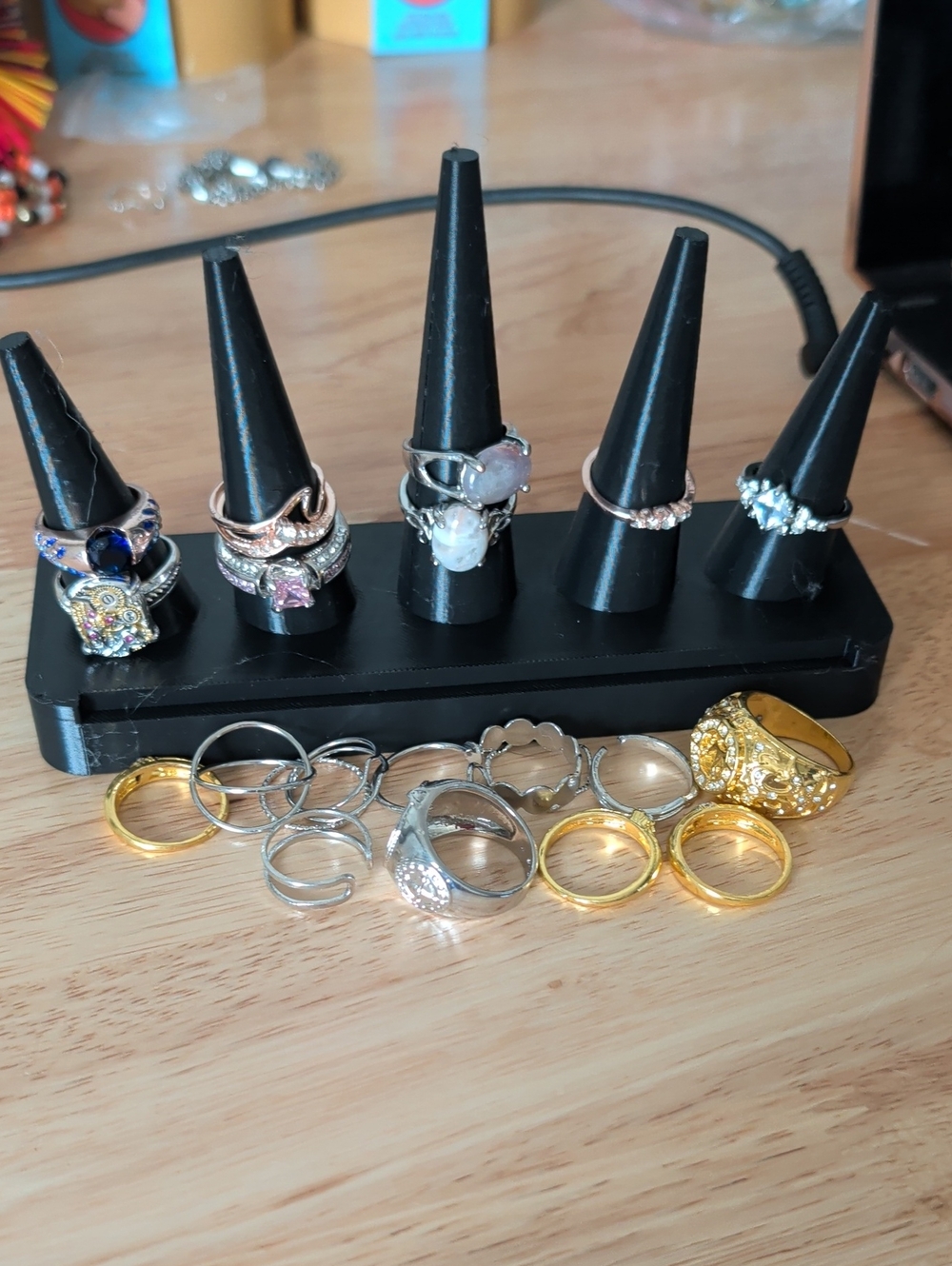 Reseller Ring Bundle 23ct Rings & Stand - Picture 8 of 12